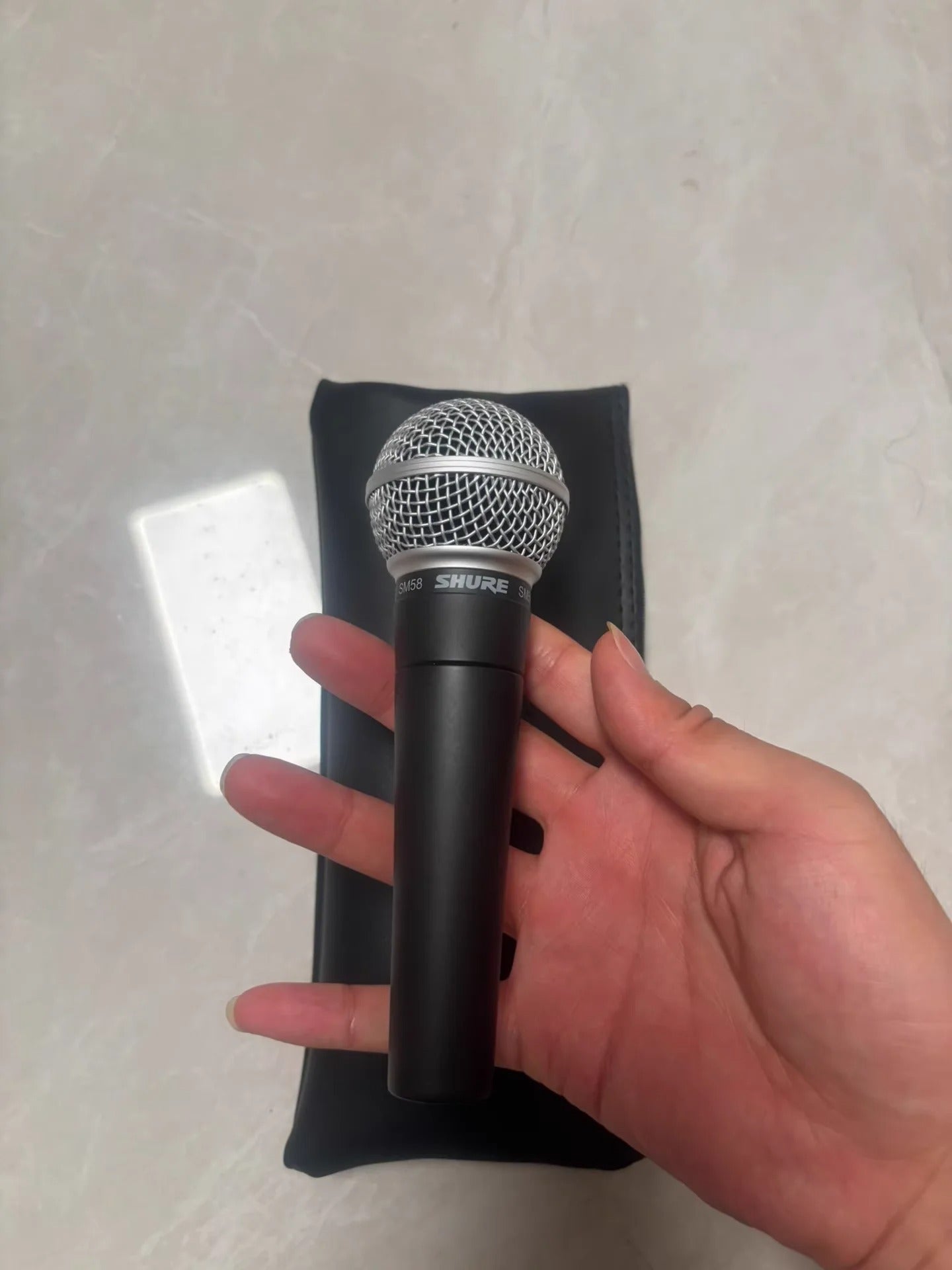 Shure SM58LC Professional Dynamic Microphone